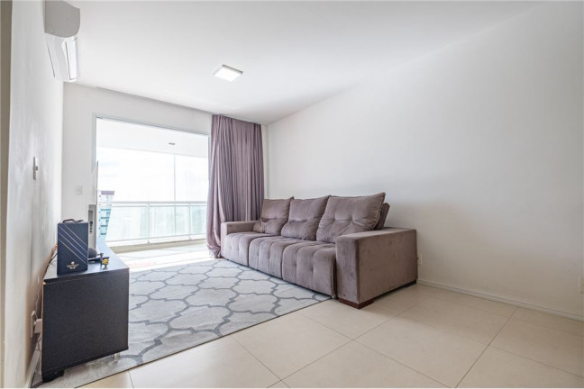 Imagem Imóvel com 3 Quartos à Venda, em Barreiros - São José Imagem Imóvel com 3 Quartos à Venda, em Barreiros - São José