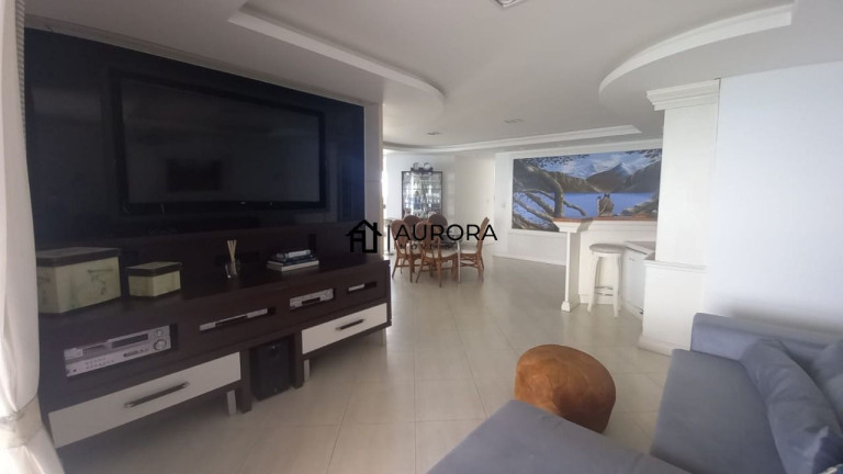 Imagem Apartamento com 3 Quartos à Venda, 194 m² em Centro - Balneário Camboriú Imagem Apartamento com 3 Quartos à Venda, 194 m² em Centro - Balneário Camboriú