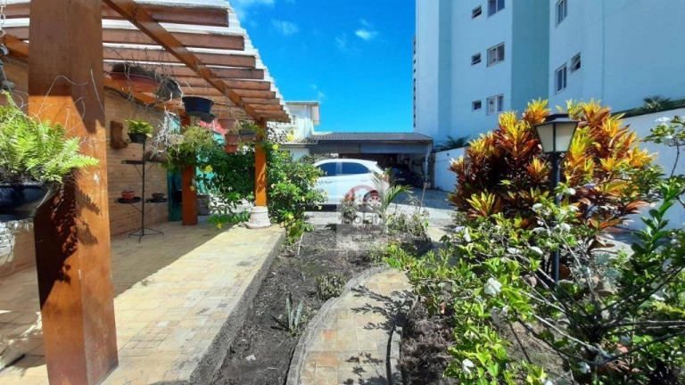 Imagem Casa com 4 Quartos à Venda, 800 m² em Vila São José - Taubaté Imagem Casa com 4 Quartos à Venda, 800 m² em Vila São José - Taubaté
