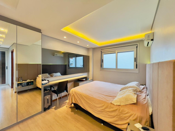 Imagem Casa com 3 Quartos à Venda, 211 m² em Bairro São José - Santa Maria