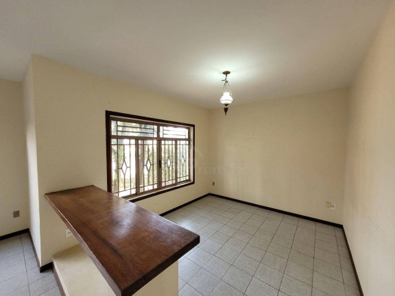Imagem Casa com 3 Quartos para Alugar, 200 m² em Centro - Indaiatuba Imagem Casa com 3 Quartos para Alugar, 200 m² em Centro - Indaiatuba