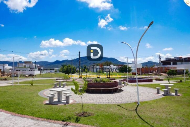 Terreno à Venda, 625 m² em Camobi - Santa Maria