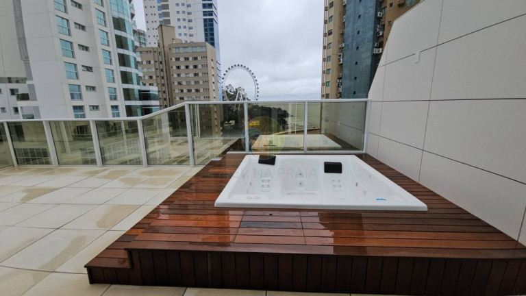 Imagem Apartamento com 4 Quartos à Venda, 223 m² em Pioneiros - Balneário Camboriú Imagem Apartamento com 4 Quartos à Venda, 223 m² em Pioneiros - Balneário Camboriú
