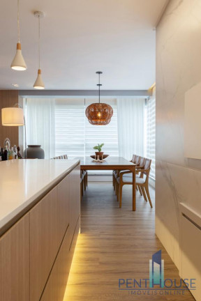 Imagem Apartamento com 3 Quartos à Venda, 130 m² em Centro - Balneário Camboriú Imagem Apartamento com 3 Quartos à Venda, 130 m² em Centro - Balneário Camboriú
