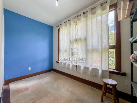 Imagem Casa com 4 Quartos à Venda, 276 m² em Carlos Guinle - Teresópolis Imagem Casa com 4 Quartos à Venda, 276 m² em Carlos Guinle - Teresópolis