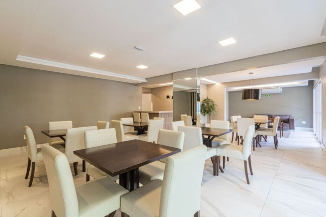 Imagem Imóvel com 2 Quartos à Venda, 66 m² em Auxiliadora - Porto Alegre Imagem Imóvel com 2 Quartos à Venda, 66 m² em Auxiliadora - Porto Alegre