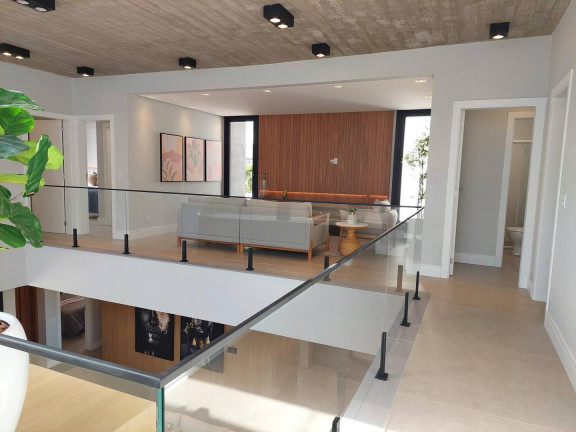 Imagem Casa com 5 Quartos à Venda, em Xangri-lá Imagem Casa com 5 Quartos à Venda, em Xangri-lá