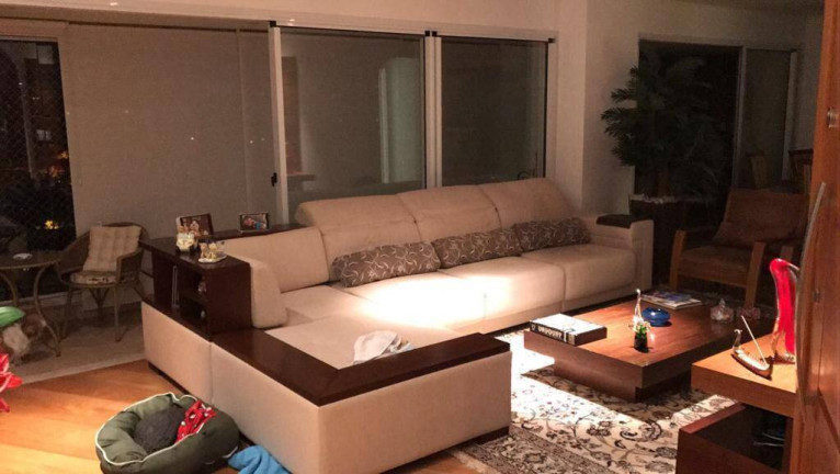 Imagem Apartamento com 3 Quartos à Venda, 189 m² em Santo Amaro - São Paulo