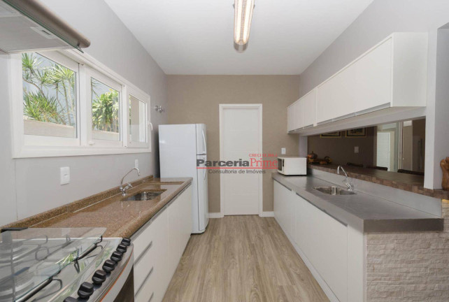 Imagem Casa com 4 Quartos à Venda, 330 m² em Riviera Módulo 3 - Bertioga Imagem Casa com 4 Quartos à Venda, 330 m² em Riviera Módulo 3 - Bertioga
