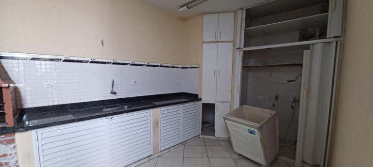 Imagem Casa com 2 Quartos para Alugar, 100 m² em Vila Yolanda - Osasco
