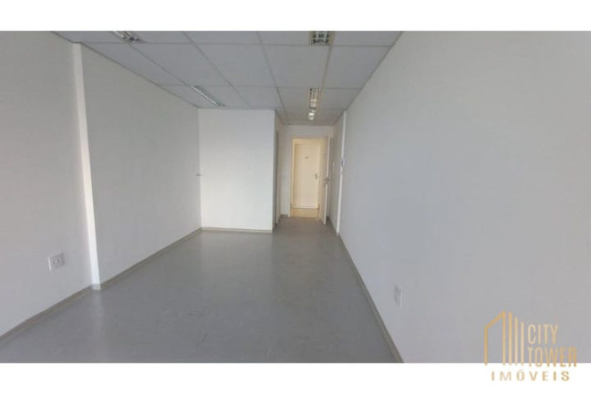 Imagem Sala Comercial à Venda, 32 m² em Itaim Bibi - São Paulo Imagem Sala Comercial à Venda, 32 m² em Itaim Bibi - São Paulo