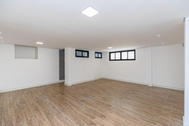 Imagem Casa com 3 Quartos à Venda, 324 m² em Vila Monumento - São Paulo