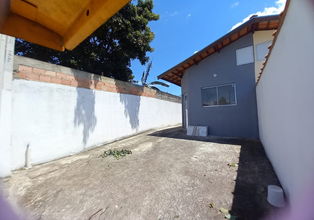 Casa com 2 Quartos à Venda, 60 m² em Conjunto Residencial Araretama - Pindamonhangaba