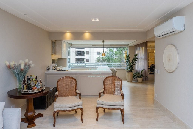 Imagem Apartamento com 3 Quartos à Venda, 235 m² em Vila Suzana - São Paulo Imagem Apartamento com 3 Quartos à Venda, 235 m² em Vila Suzana - São Paulo