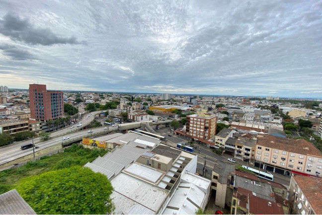 Imagem Imóvel com 3 Quartos à Venda, 76 m² em São João - Porto Alegre Imagem Imóvel com 3 Quartos à Venda, 76 m² em São João - Porto Alegre