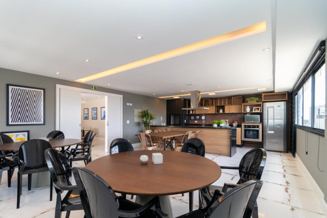 Imagem Kitnet com 1 Quarto à Venda, 31 m² em Centro - Curitiba Imagem Kitnet com 1 Quarto à Venda, 31 m² em Centro - Curitiba