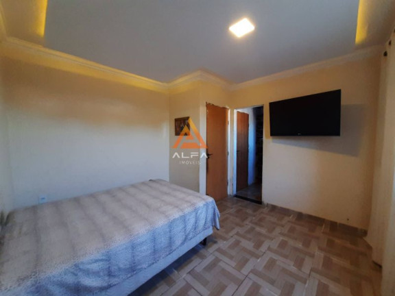 Imagem Casa com 3 Quartos à Venda, 77 m² Imagem Casa com 3 Quartos à Venda, 77 m²