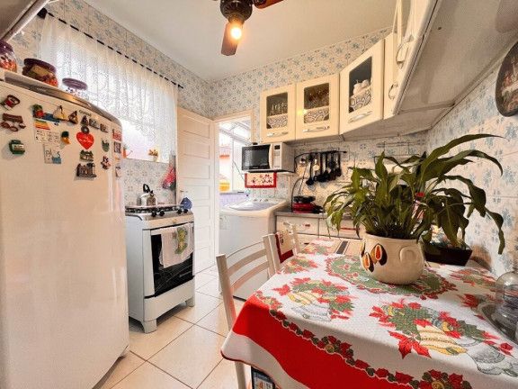 Imagem Imóvel com 1 Quarto à Venda, 35 m² em Cristal - Porto Alegre Imagem Imóvel com 1 Quarto à Venda, 35 m² em Cristal - Porto Alegre