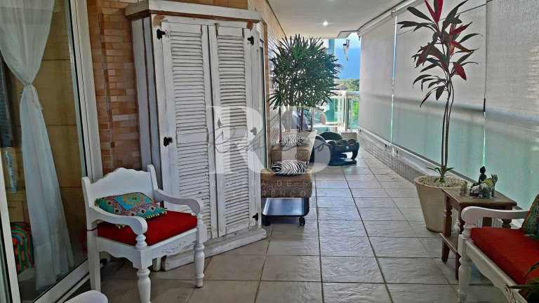Imagem Imóvel com 4 Quartos à Venda, 261 m² em Riviera - Bertioga Imagem Imóvel com 4 Quartos à Venda, 261 m² em Riviera - Bertioga