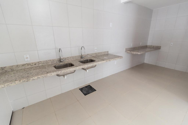 Imagem Casa com 3 Quartos à Venda, 245 m² em Edson Queiroz - Fortaleza