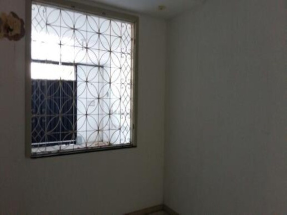 Imagem Imóvel com 7 Quartos à Venda, 270 m² em Serrinha - Fortaleza Imagem Imóvel com 7 Quartos à Venda, 270 m² em Serrinha - Fortaleza