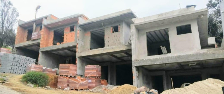 Imagem Sobrado com 3 Quartos à Venda, 159 m² em América - Joinville Imagem Sobrado com 3 Quartos à Venda, 159 m² em América - Joinville