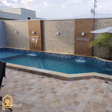 Casa com 3 Quartos à Venda, 210 m² em Vila Das Jabuticabeiras - Taubaté
