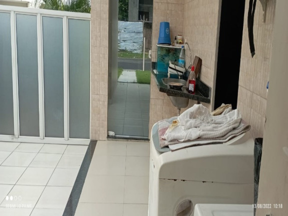 Imagem Casa com 3 Quartos à Venda, 265 m² em Tarumã - Manaus