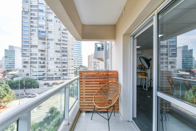 Sala Comercial à Venda, 48 m² em Pinheiros - São Paulo