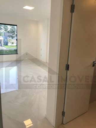 Imagem Casa com 4 Quartos à Venda, 380 m² em Atalaia - Ananindeua