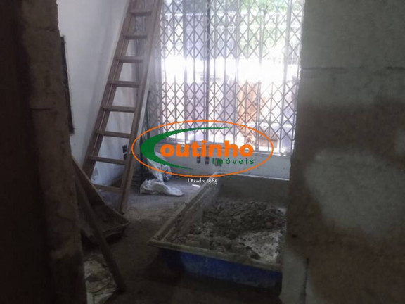 Imagem Casa com 7 Quartos à Venda, 310 m² em Maracanã - Rio De Janeiro Imagem Casa com 7 Quartos à Venda, 310 m² em Maracanã - Rio De Janeiro
