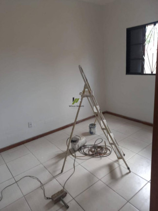 Imagem Casa com 2 Quartos à Venda, 67 m²