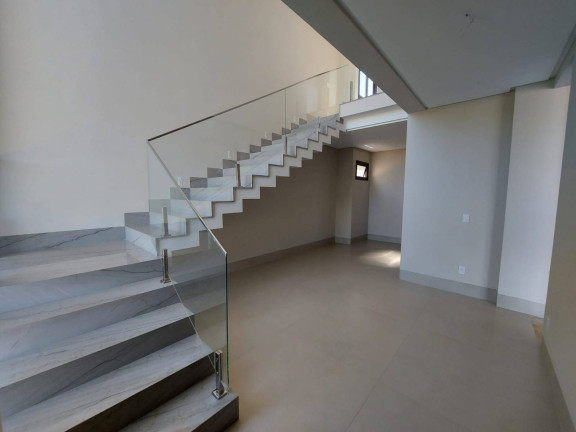 Imagem Casa com 5 Quartos à Venda, 490 m² em Goiânia