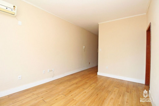 Imagem Imóvel com 2 Quartos à Venda, 79 m² em Santa Cecília - Porto Alegre Imagem Imóvel com 2 Quartos à Venda, 79 m² em Santa Cecília - Porto Alegre