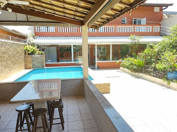 Imagem Sobrado com 4 Quartos à Venda, 310 m² em Ocian - Praia Grande