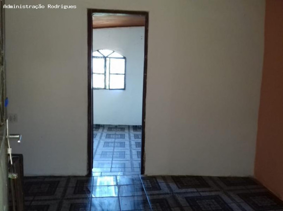 Imagem Casa com 1 Quarto para Alugar, em Palácio - Niterói Imagem Casa com 1 Quarto para Alugar, em Palácio - Niterói