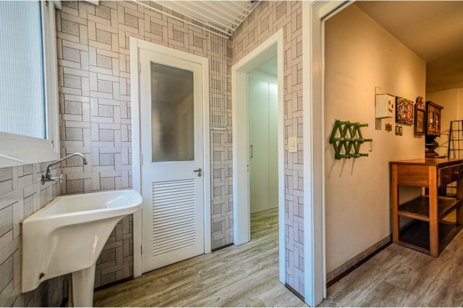 Imagem Apartamento com 3 Quartos à Venda, 112 m² em Rio Branco - Porto Alegre Imagem Apartamento com 3 Quartos à Venda, 112 m² em Rio Branco - Porto Alegre