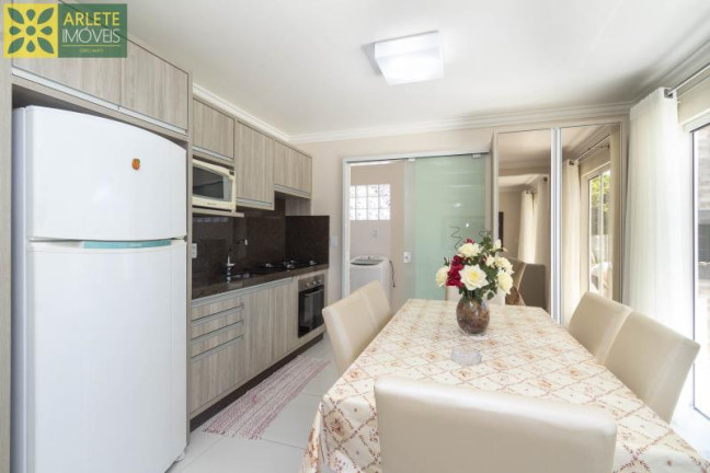 Imagem Casa com 3 Quartos para Alugar ou Temporada, 100 m² em Centro - Bombinhas Imagem Casa com 3 Quartos para Alugar ou Temporada, 100 m² em Centro - Bombinhas