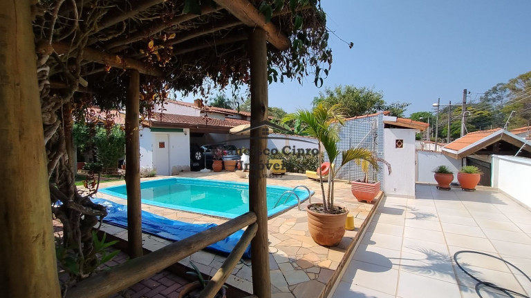 Imagem Casa com 4 Quartos à Venda, 550 m² em Belveder Clube Dos 500 - Guaratinguetá Imagem Casa com 4 Quartos à Venda, 550 m² em Belveder Clube Dos 500 - Guaratinguetá
