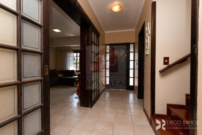 Imagem Casa com 3 Quartos à Venda, 330 m² em Ipanema - Porto Alegre Imagem Casa com 3 Quartos à Venda, 330 m² em Ipanema - Porto Alegre