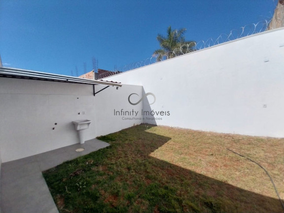 Imagem Casa com 3 Quartos à Venda, 180 m² em Novo  Centro - Santa Luzia