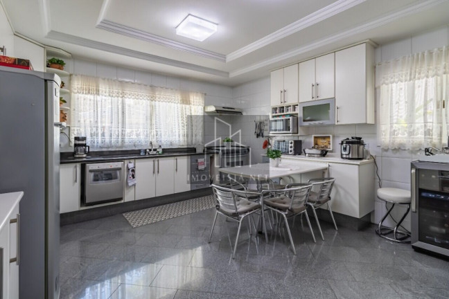 Imagem Casa com 4 Quartos à Venda, 377 m² em Alphaville - Santana De Parnaíba Imagem Casa com 4 Quartos à Venda, 377 m² em Alphaville - Santana De Parnaíba