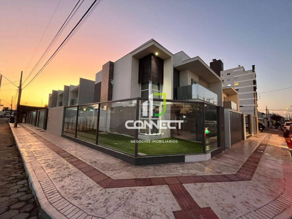 Sobrado com 3 Quartos à Venda, 163 m² em São João - Itajaí