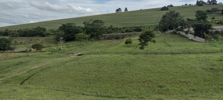 Imagem Chácara com 1 Quarto à Venda, 100 m² em Cachoeira Grande - Lagoinha Imagem Chácara com 1 Quarto à Venda, 100 m² em Cachoeira Grande - Lagoinha