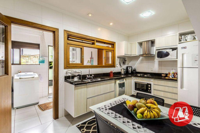 Imagem Apartamento com 3 Quartos à Venda, 201 m² em Vila Ipiranga - Porto Alegre Imagem Apartamento com 3 Quartos à Venda, 201 m² em Vila Ipiranga - Porto Alegre