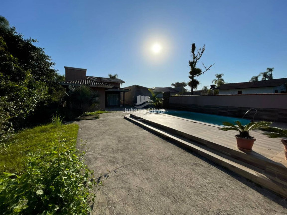 Imagem Casa com 3 Quartos à Venda, 120 m² em Barra Do Sai - Itapoá