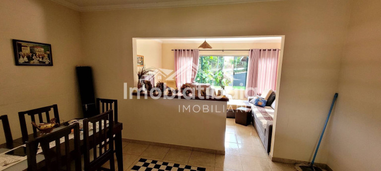 Imagem Chácara com 3 Quartos à Venda, 1.600 m² em Centro - Piracaia