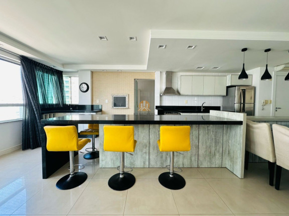 Imagem Imóvel com 3 Quartos à Venda, 121 m² em Centro - Balneário Camboriú Imagem Imóvel com 3 Quartos à Venda, 121 m² em Centro - Balneário Camboriú