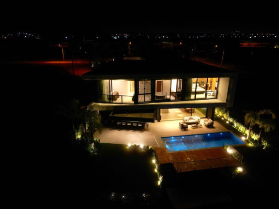 Imagem Casa com 5 Quartos à Venda, 450 m² em Centro - Capao Da Canoa Imagem Casa com 5 Quartos à Venda, 450 m² em Centro - Capao Da Canoa