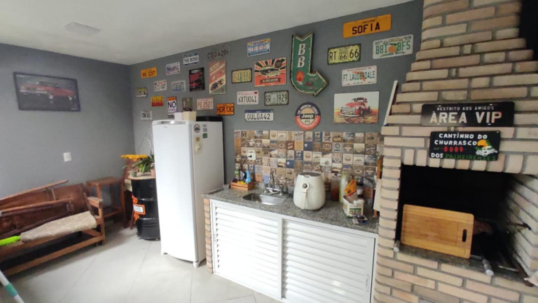 Imagem Casa com 3 Quartos à Venda, 390 m² em Vila Curuça - Santo André